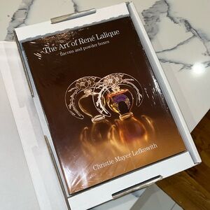 the art of rene lalique flacons and powder boxes coffee table book